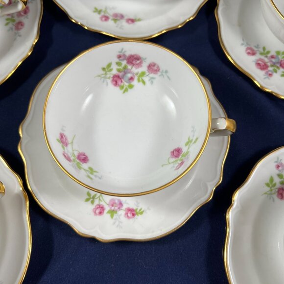 Vintage Gold-Trimmed Porcelain Tea Cups & Saucers Set Floral Rose Pattern 12 Pie - Picture 5 of 5